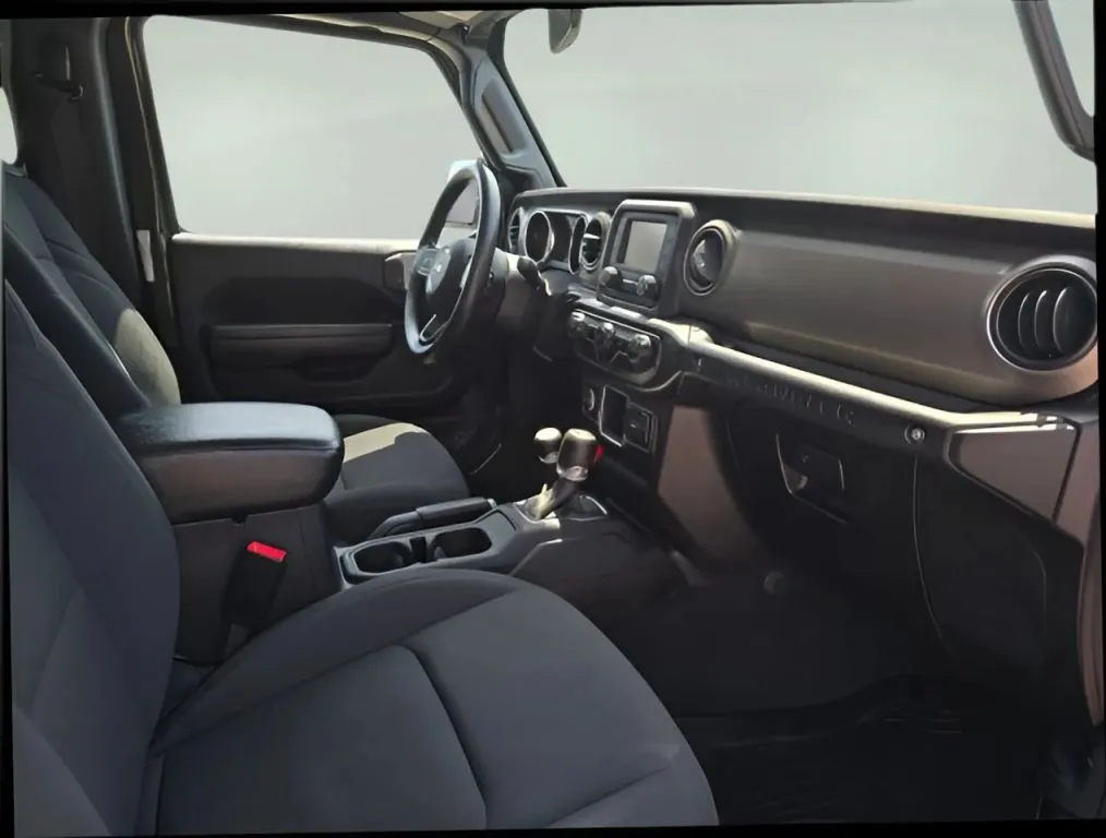 2021 Jeep Wrangler thumbnail 9