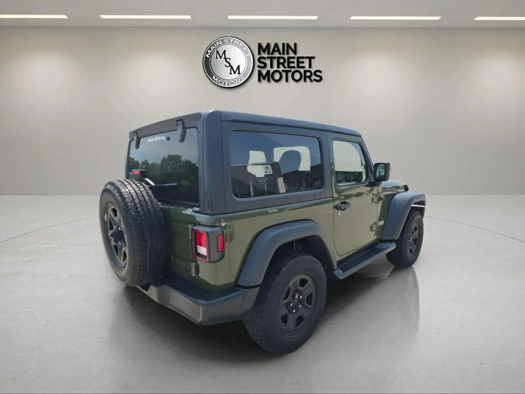 2021 Jeep Wrangler thumbnail 12
