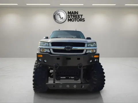 More photos of 2004 Chevrolet Silverado 2500 HD Extended Cab LT Pickup 4D 6 1/2 ft at Main Street Motors, IN