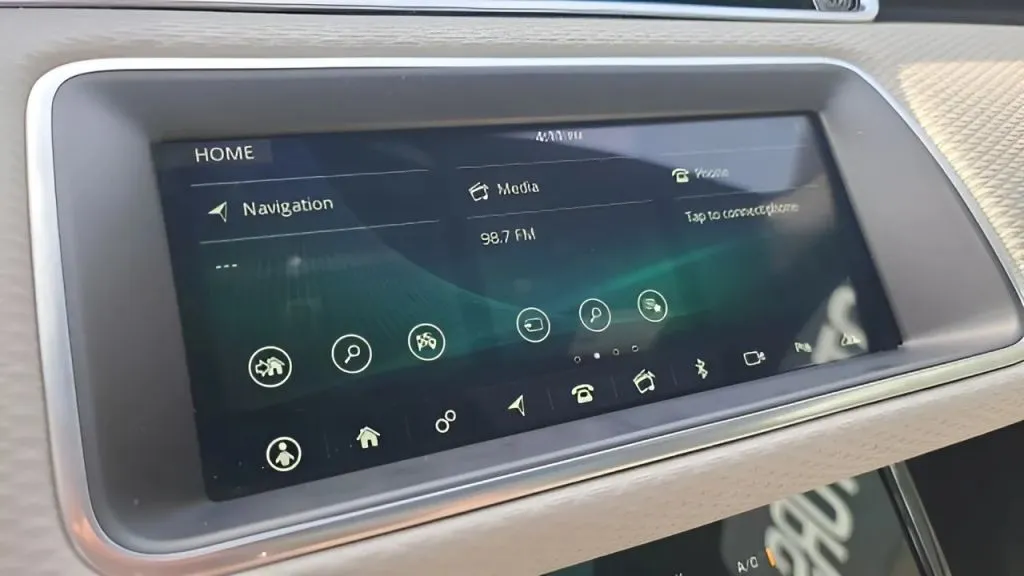 2020 Land Rover Range Rover Evoque thumbnail 27