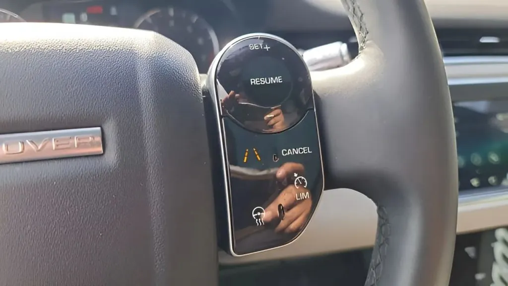 2020 Land Rover Range Rover Evoque thumbnail 22