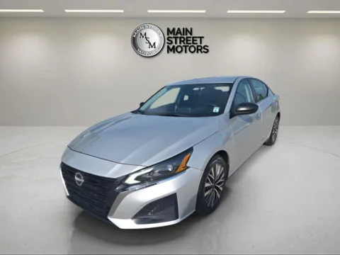 Silver 2024 Nissan Altima 2.5 SV Sedan 4D for sale in Portage, IN