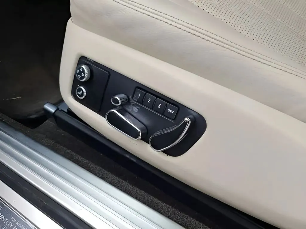 2013 Bentley Continental thumbnail 21