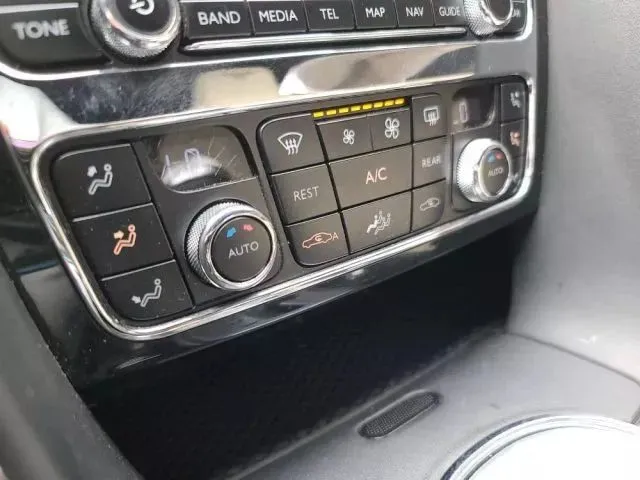 2013 Bentley Continental thumbnail 9