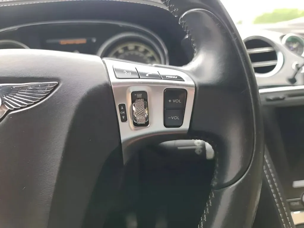 2013 Bentley Continental thumbnail 8