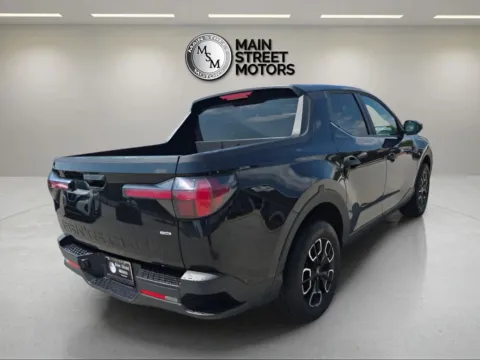More photos of 2024 Hyundai Santa Cruz SEL Pickup 4D 4 ft at Main Street Motors, IN