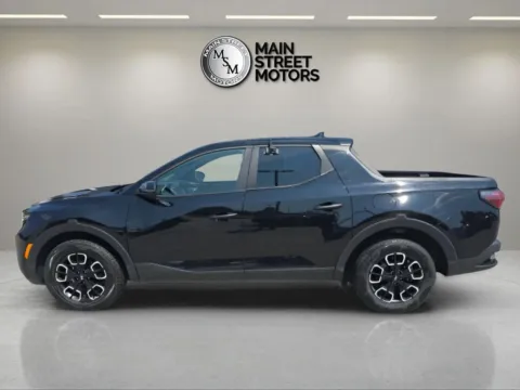 Photos of 2024 Hyundai Santa Cruz SEL Pickup 4D 4 ft for sale in Portage, IN at Main Street Motors
