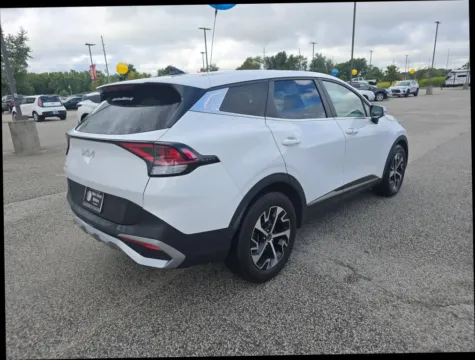 More photos of 2023 Kia Sportage LX Sport Utility 4D at Main Street Motors, IN