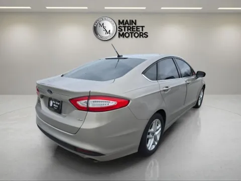 More photos of 2015 Ford Fusion SE Sedan 4D at Main Street Motors, IN