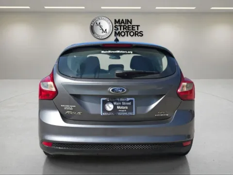 More photos of 2012 Ford Focus SEL Hatchback 4D at Main Street Motors, IN