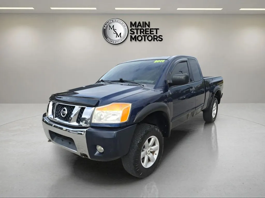 2011 Nissan Titan SV