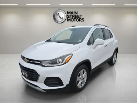 White 2019 Chevrolet Trax LT Sport Utility 4D for sale in Portage, IN
