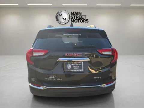 More photos of 2024 GMC Terrain SLT Sport Utility 4D at Main Street Motors, IN