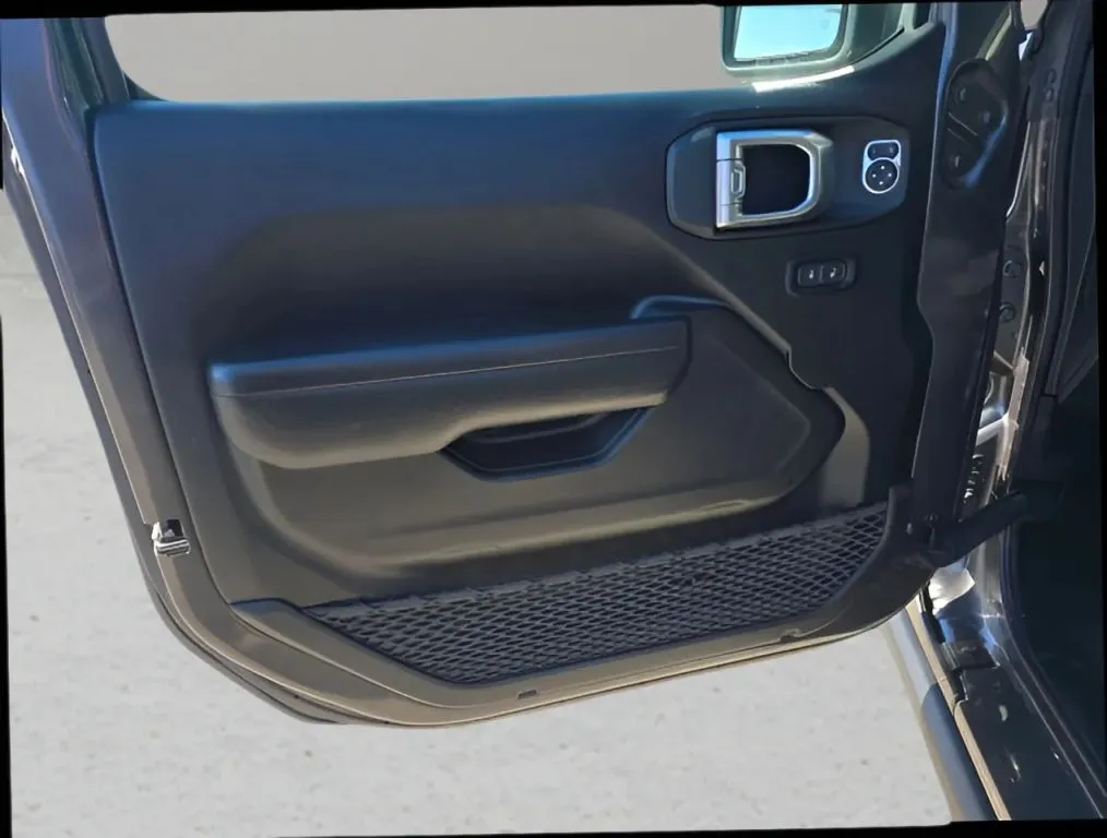 2022 Jeep Wrangler Unlimited 4xe thumbnail 15