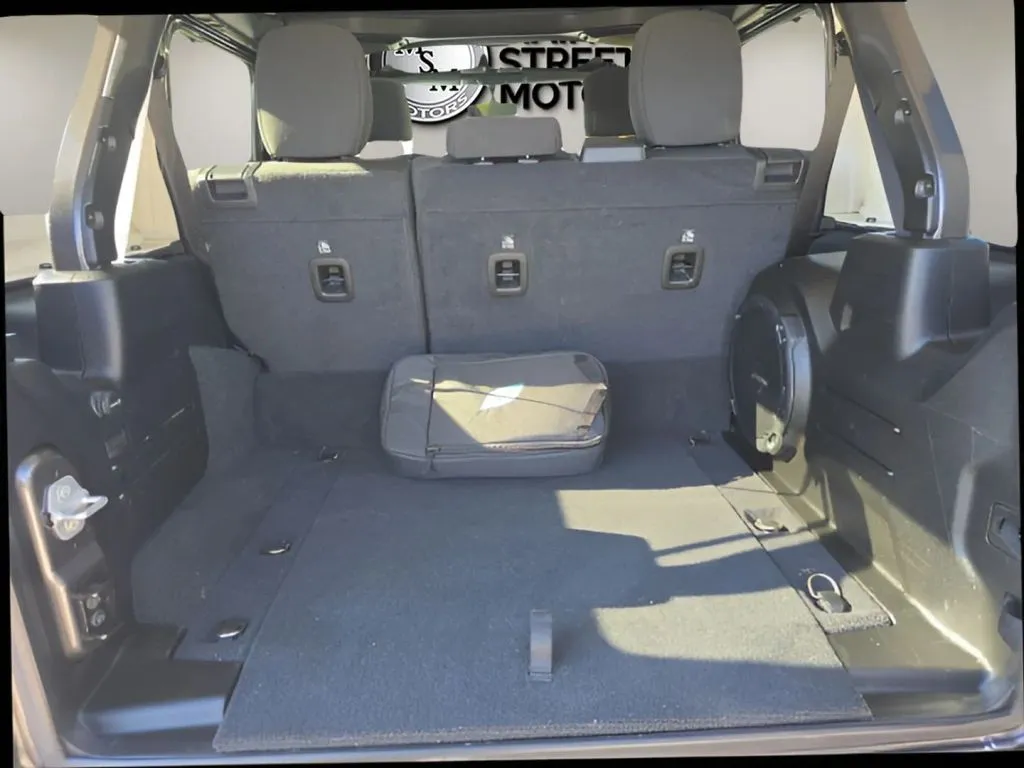 2022 Jeep Wrangler Unlimited 4xe thumbnail 10