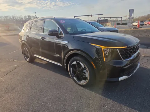 Black 2026 Kia Sorento Hybrid EX AWD for sale in Hamburg, PA