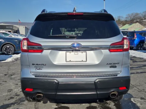 More photos of 2022 Subaru Ascent Onyx Edition at Outten Kia, PA