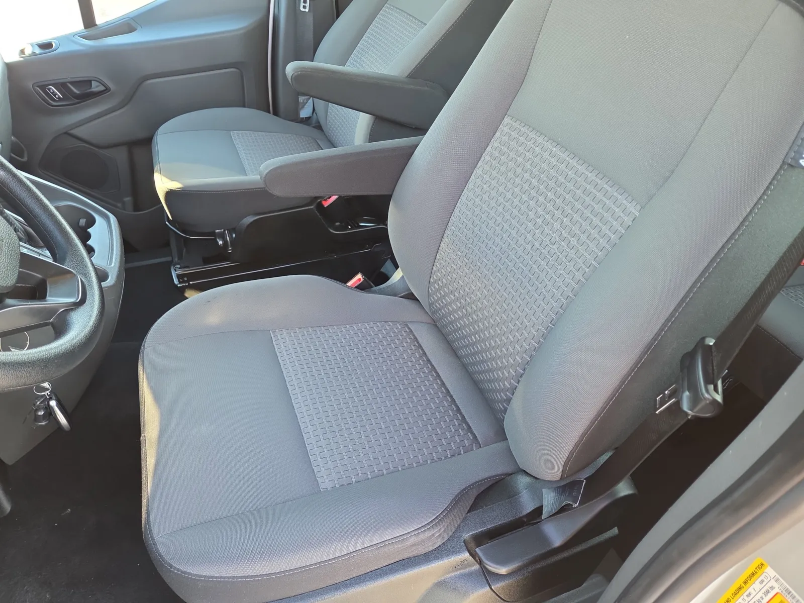 2024 Ford Transit Passenger Van XLT - Photo 9