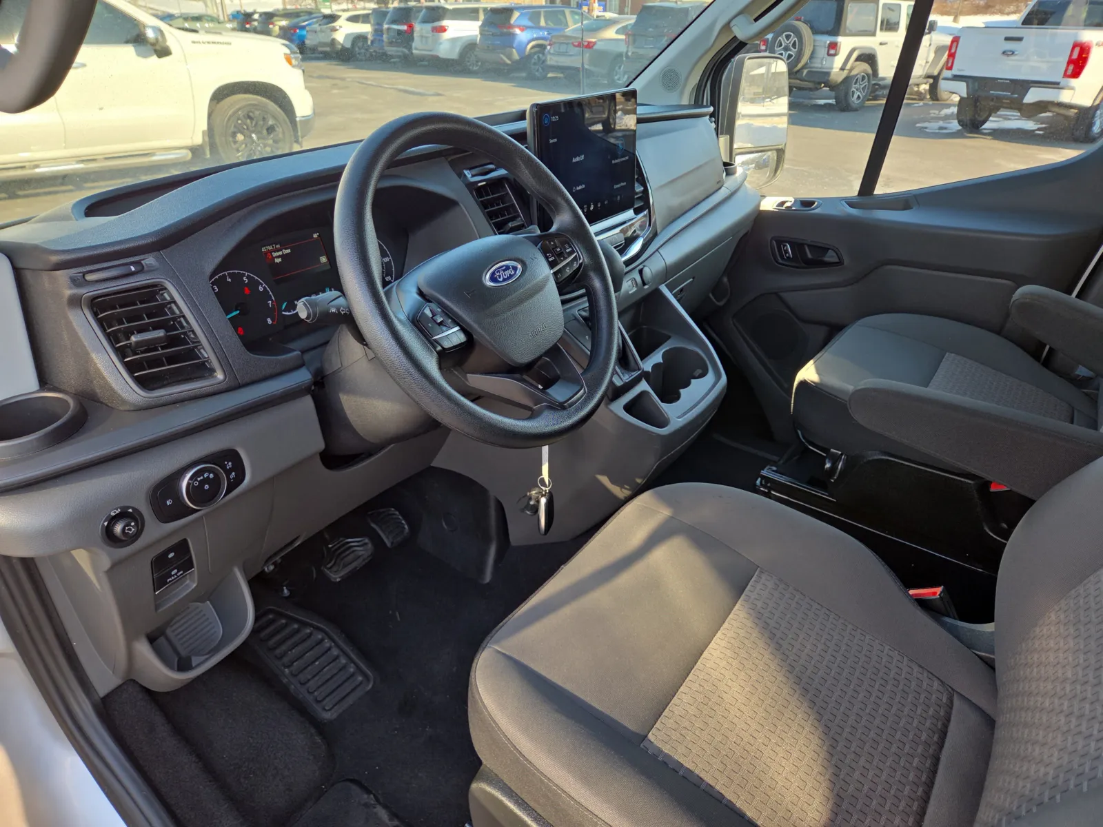 2024 Ford Transit Passenger Van XLT - Photo 11