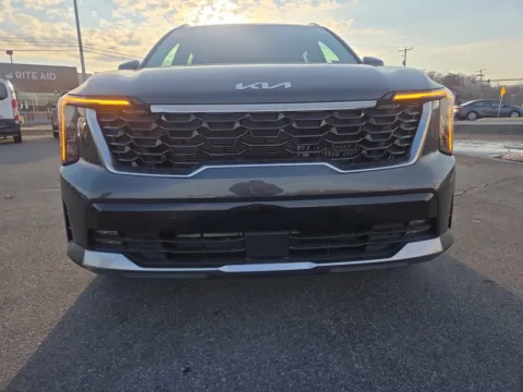 More photos of 2026 Kia Sorento Hybrid EX AWD at Outten Kia, PA