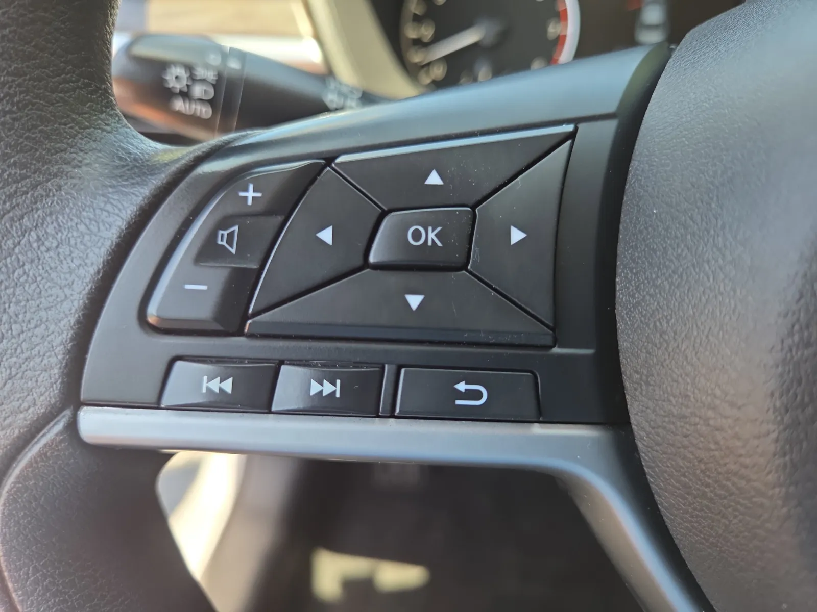 2023 Nissan Altima SV - Photo 30
