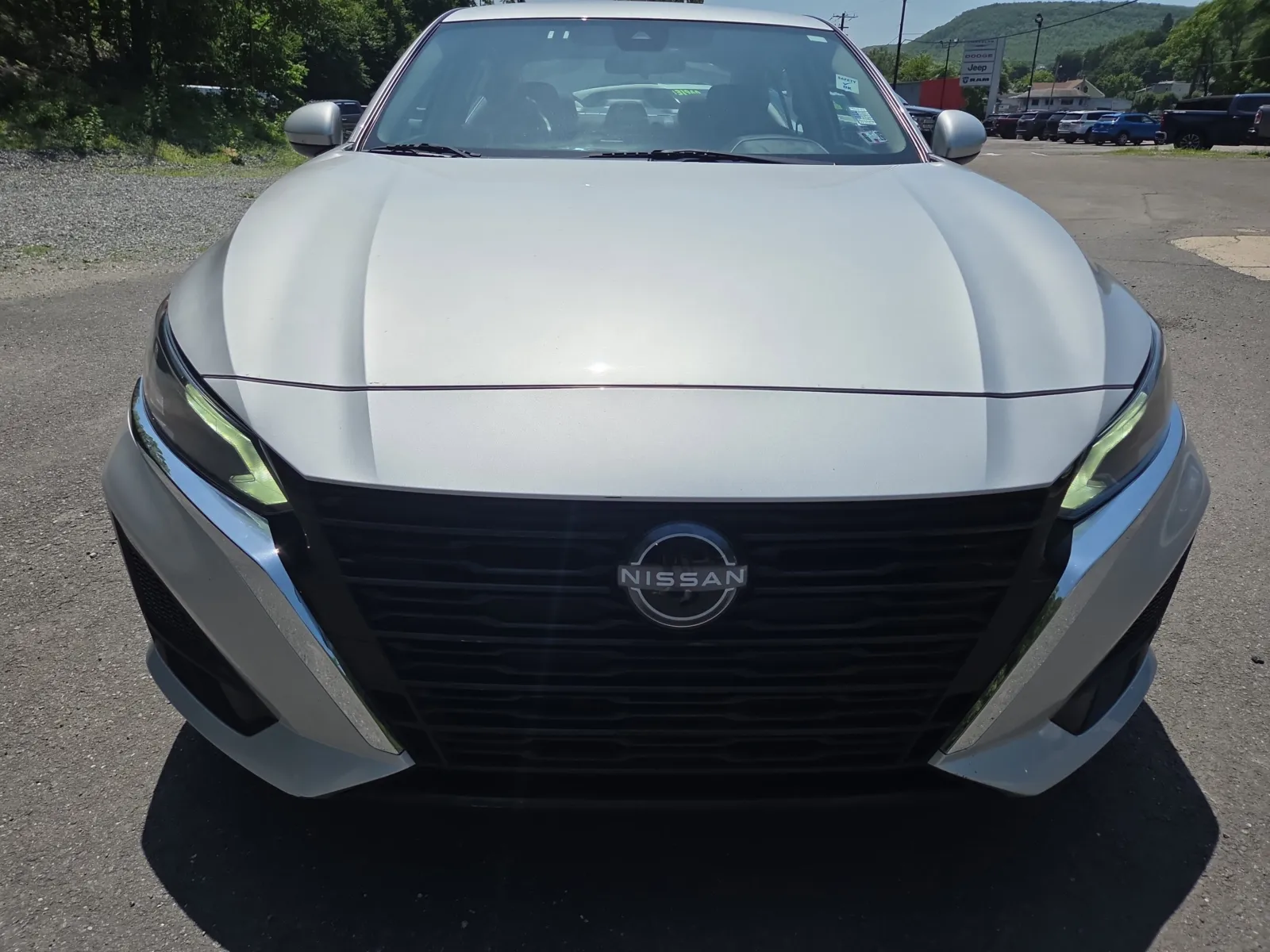 2023 Nissan Altima SV - Photo 8