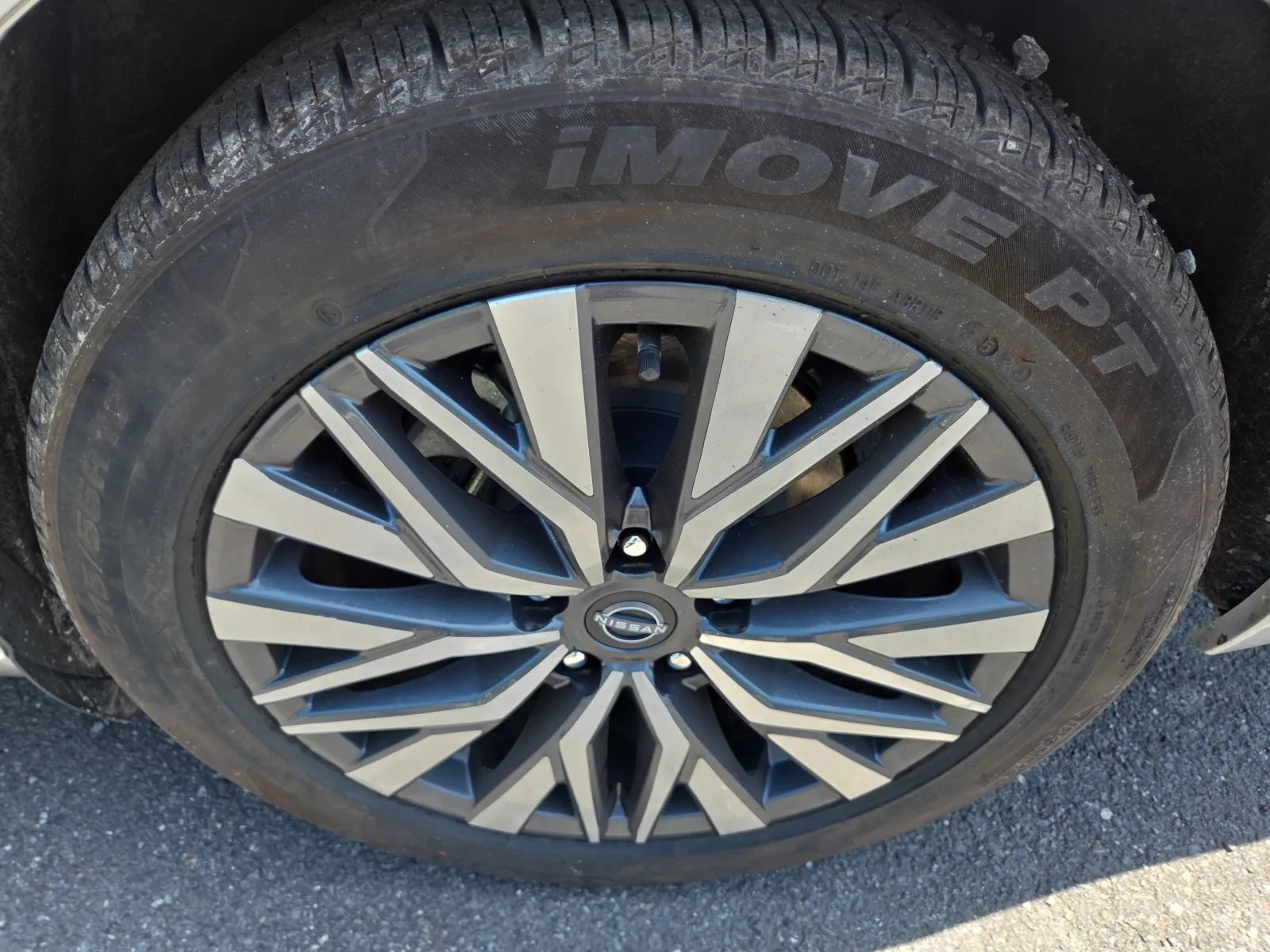2023 Nissan Altima SV - Photo 11