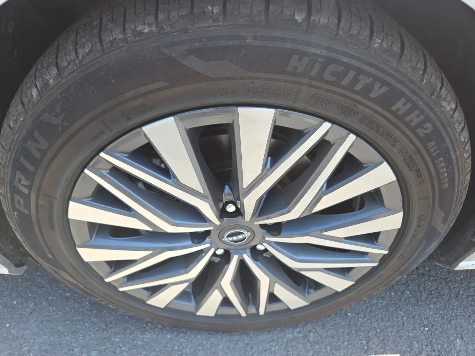 2023 Nissan Altima SV - Photo 12