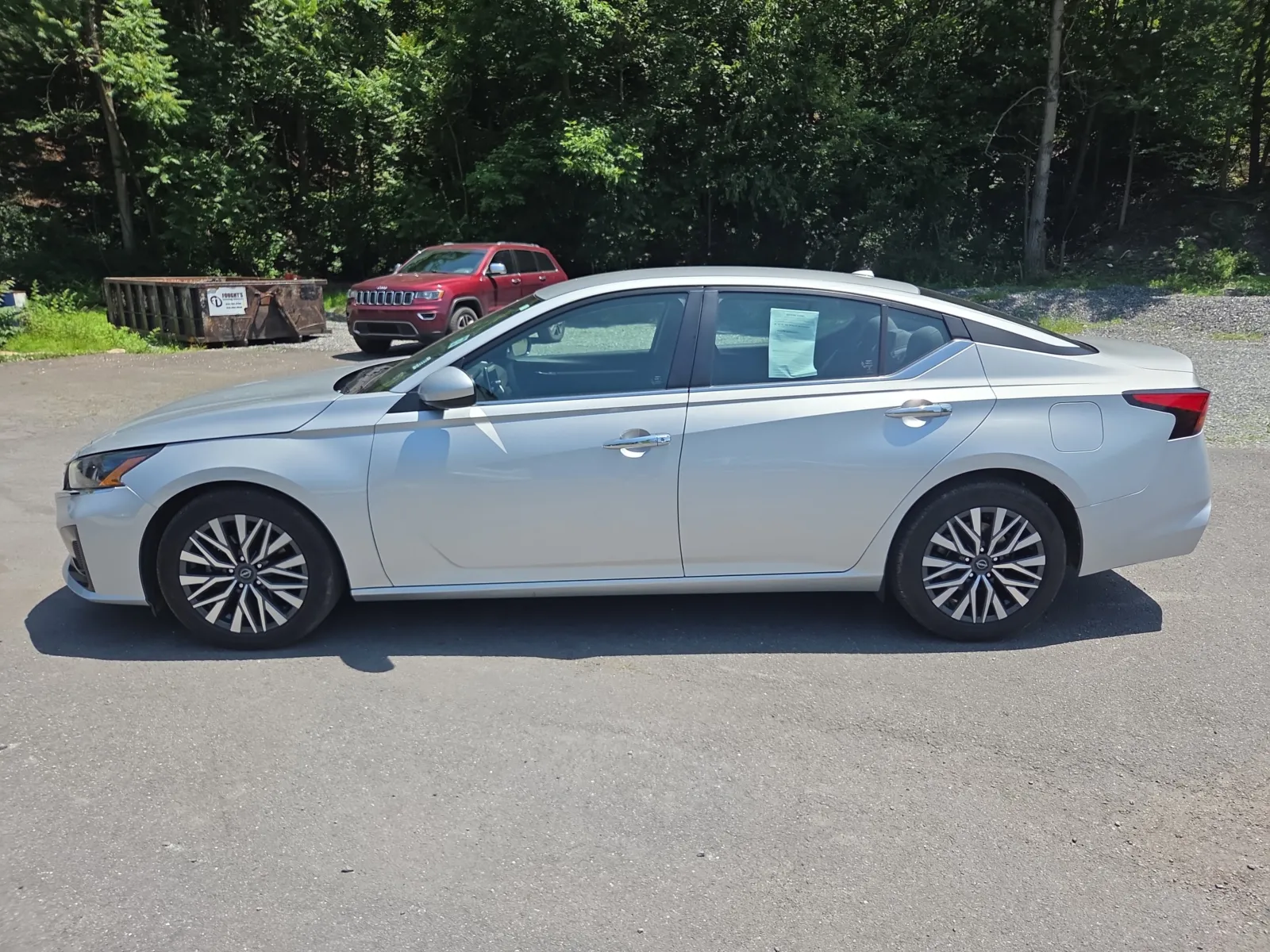 2023 Nissan Altima SV - Photo 6