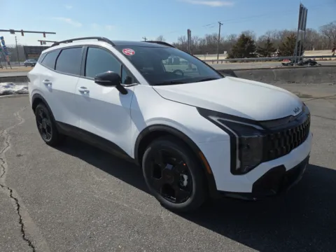 White 2026 Kia Sportage X-Line AWD for sale in Hamburg, PA