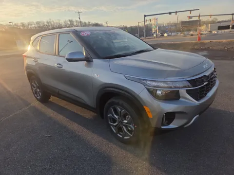 Gray 2026 Kia Seltos LX AWD for sale in Hamburg, PA