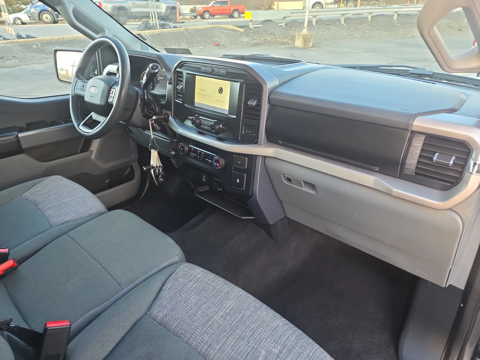 2023 Ford F-150 XLT - Photo 17