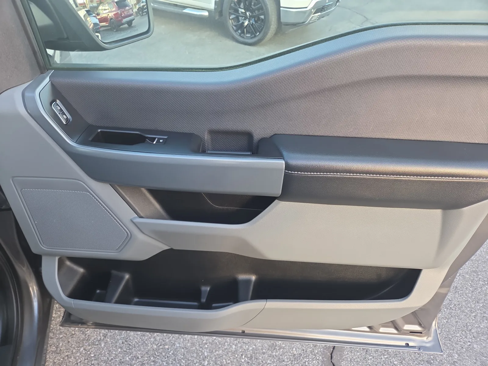 2023 Ford F-150 XLT - Photo 16