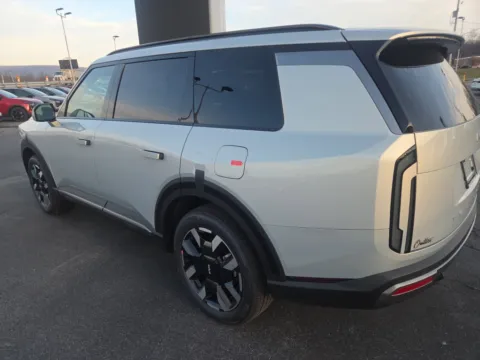 More photos of 2027 Kia Telluride S AWD at Outten Kia, PA