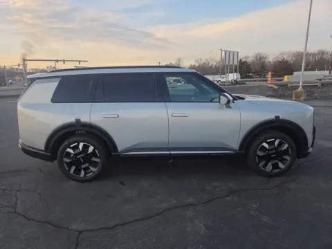 Photos of 2027 Kia Telluride S AWD for sale in Hamburg, PA at Outten Kia