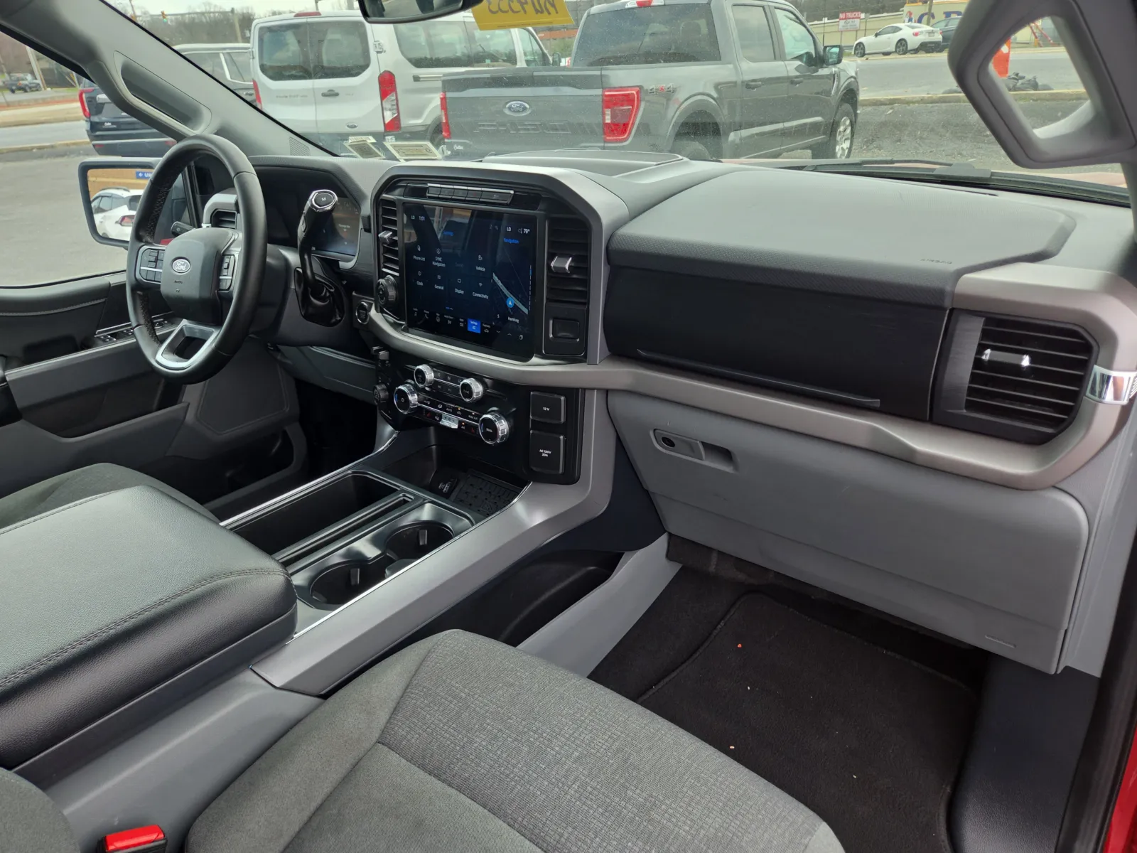2024 Ford F-150 XLT - Photo 18