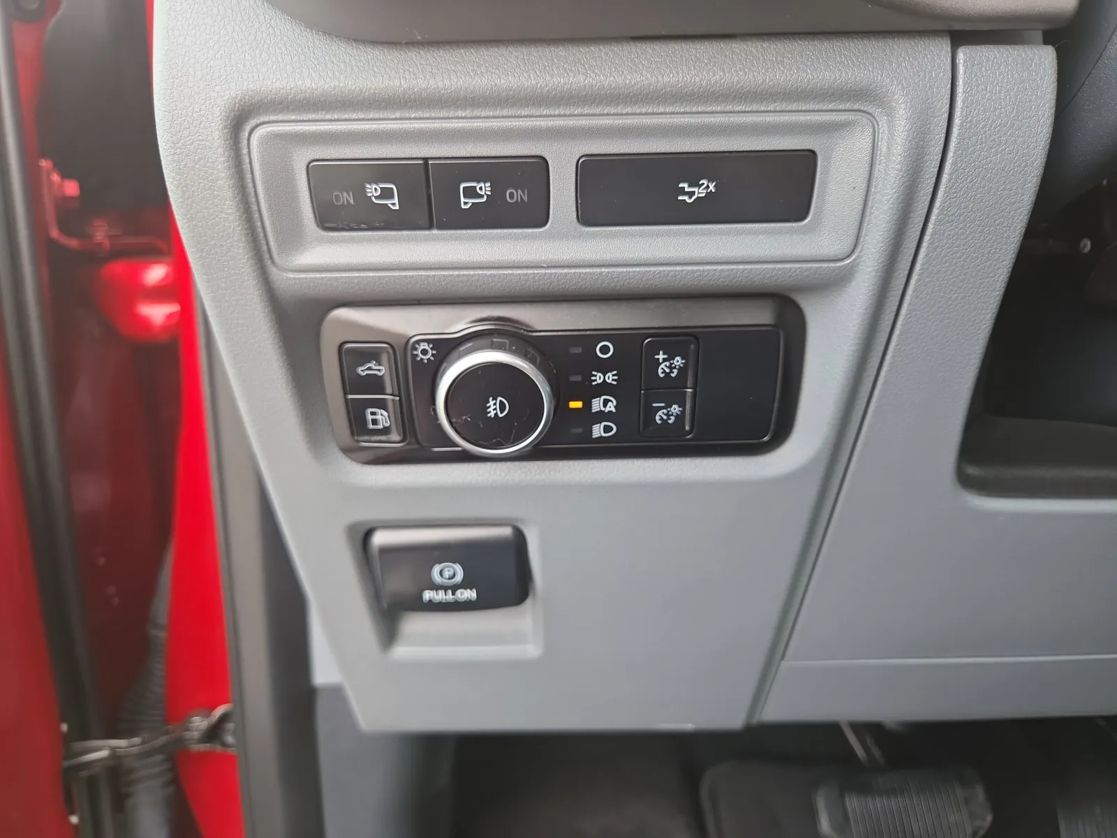 2024 Ford F-150 XLT - Photo 31