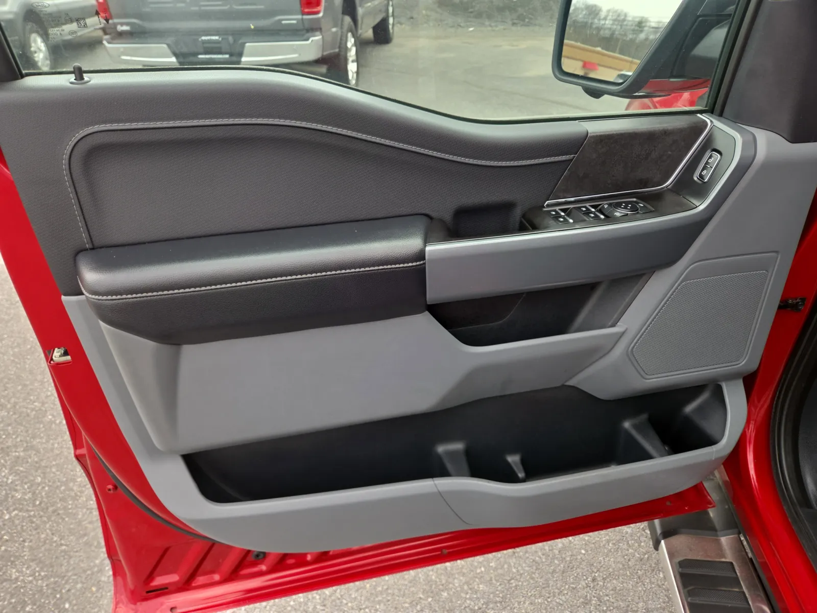 2024 Ford F-150 XLT - Photo 14