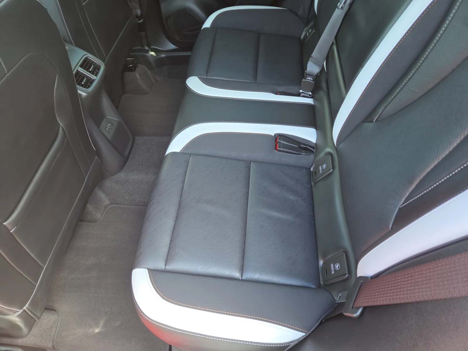 2025 Buick Envision Sport Touring - Photo 22