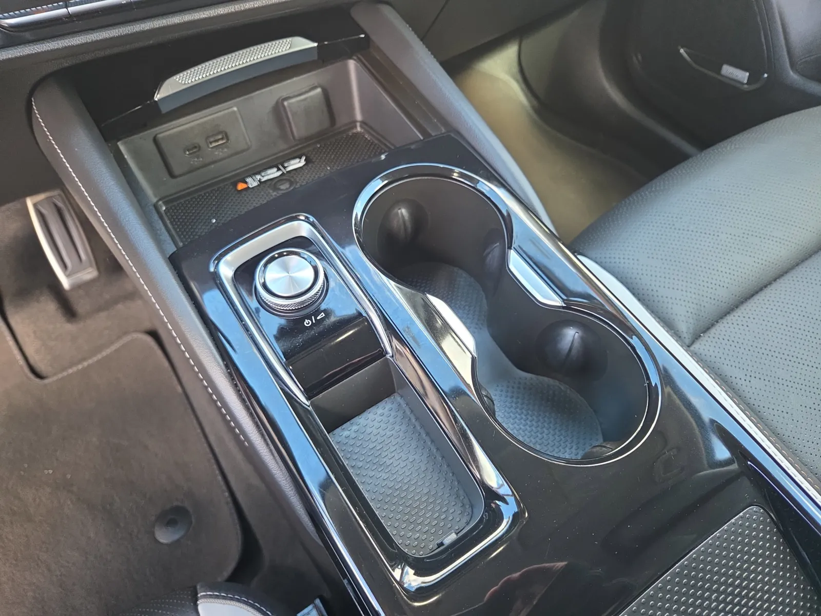 2025 Buick Envision Sport Touring - Photo 26
