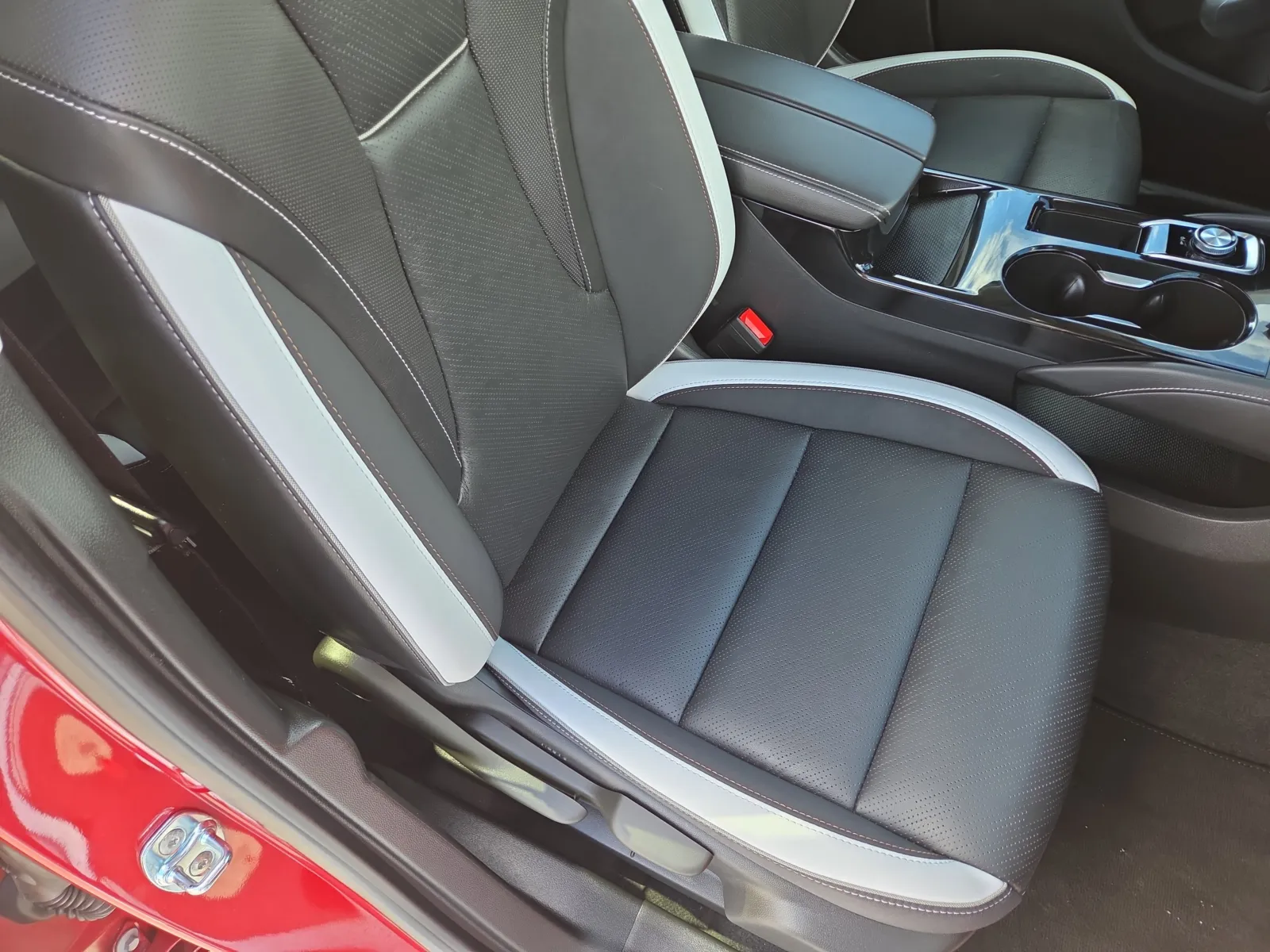 2025 Buick Envision Sport Touring - Photo 16