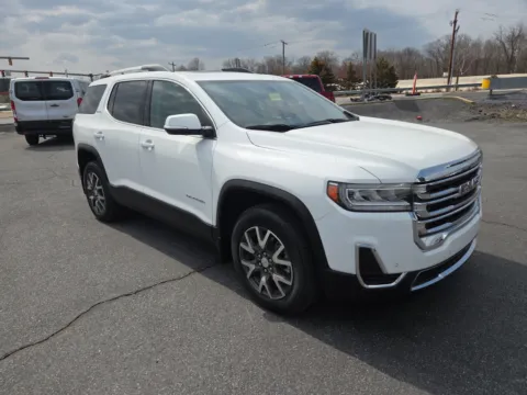 White 2021 GMC Acadia SLE AWD for sale in Hamburg, PA