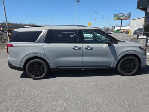 Photos of 2026 Kia Carnival Hybrid SX for sale in Hamburg, PA at Outten Kia