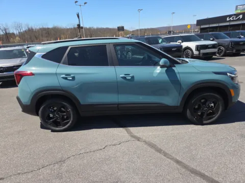 Photos of 2026 Kia Seltos EX AWD for sale in Hamburg, PA at Outten Kia