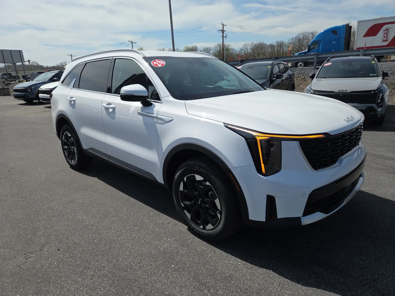 White 2026 Kia Sorento S AWD for sale in Hamburg, PA
