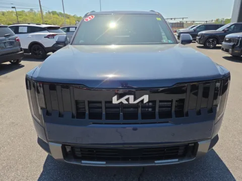More photos of 2027 Kia Telluride S AWD at Outten Kia, PA