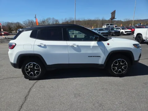 Photos of 2025 Jeep Compass Trailhawk for sale in Hamburg, PA at Outten Kia