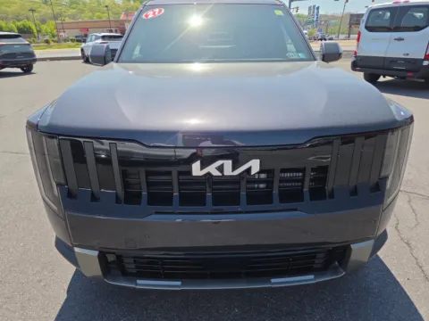 More photos of 2027 Kia Telluride S AWD at Outten Kia, PA