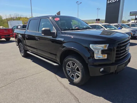 Black 2016 Ford F-150 XLT for sale in Hamburg, PA