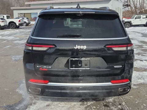 More photos of 2021 Jeep Grand Cherokee L Summit at Outten Kia, PA
